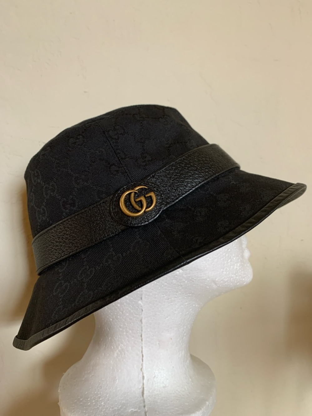 NWOT Gucci Marmont Canvas Black Monogram Leather Trim Bucket Hat Sz. L